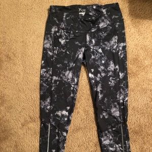Old Navy Active Leggings